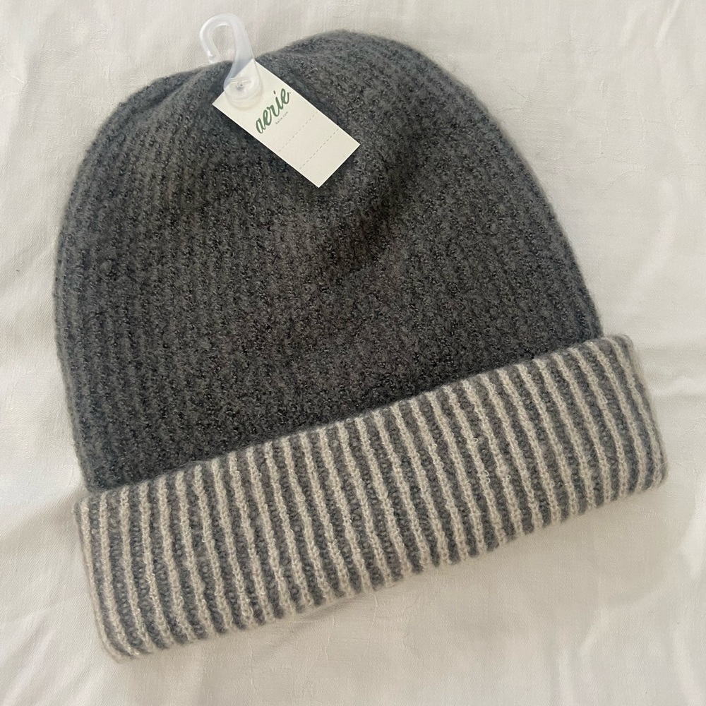 Aerie warm winter hat - grey